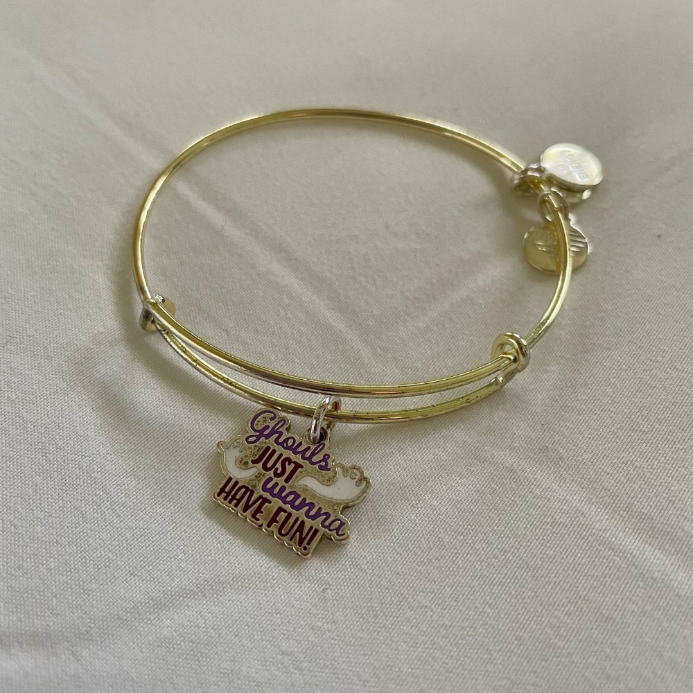 Alex and Ani “Ghouls Just Wanna Have Fun” Bangle – Pre-owned Condition - Picture 3 of 4